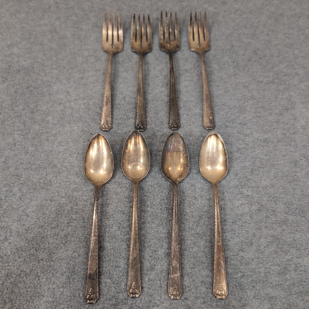 Prestige Plate Silverware Set 4 Forks 4 Spoons Grape Leaf Pattern Vintage Dining